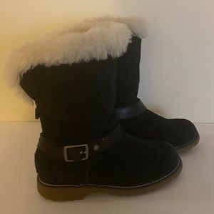 UGG, used, very good, back zipper, blk Color, Sz1